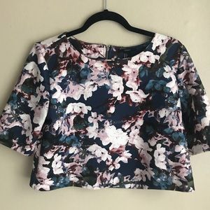 F21 Floral Scuba-Knit Cropped Blouse